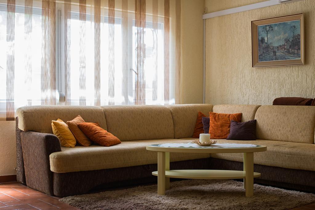 Holiday Villa Anna Primorski Dolac Luaran gambar