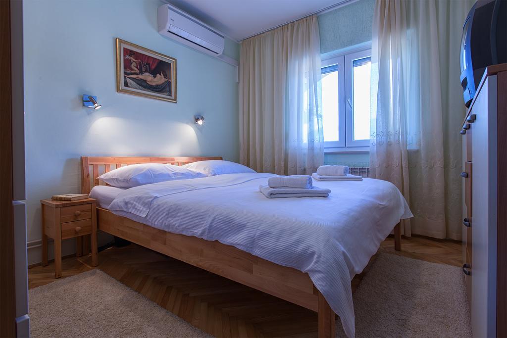 Holiday Villa Anna Primorski Dolac Luaran gambar