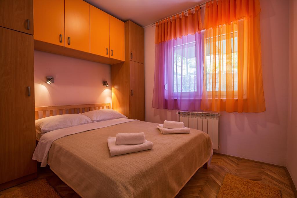 Holiday Villa Anna Primorski Dolac Luaran gambar