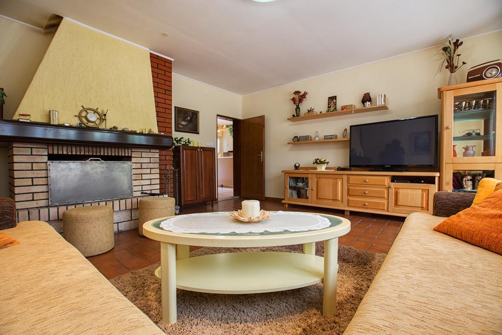 Holiday Villa Anna Primorski Dolac Luaran gambar
