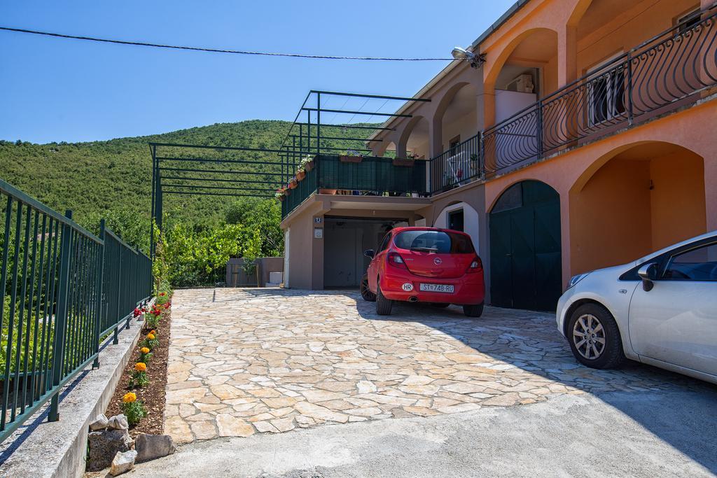 Holiday Villa Anna Primorski Dolac Luaran gambar