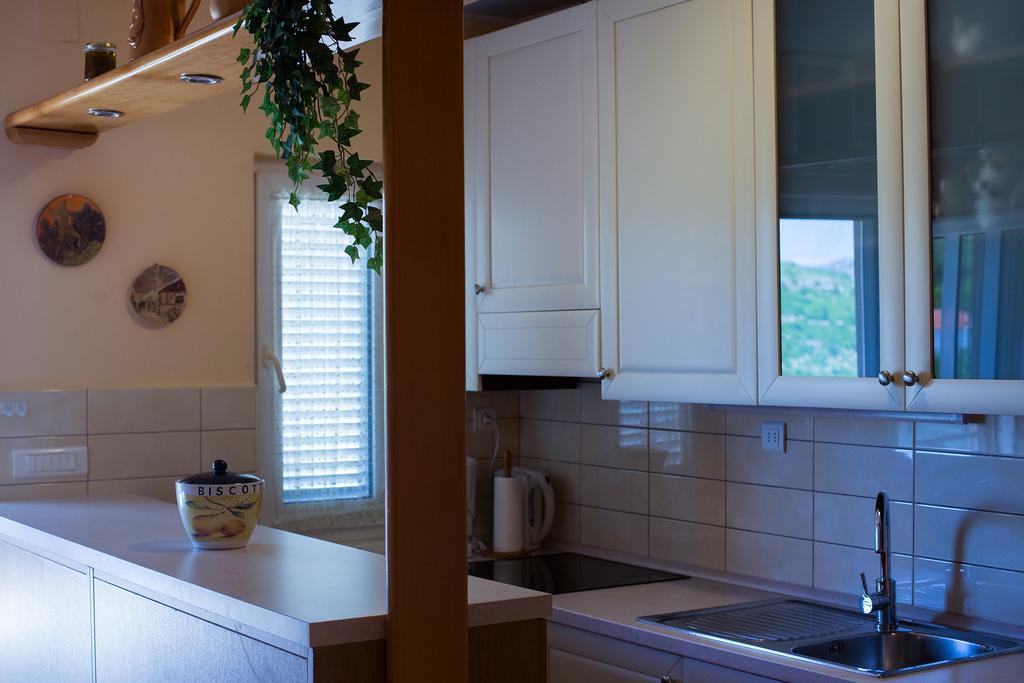 Holiday Villa Anna Primorski Dolac Luaran gambar